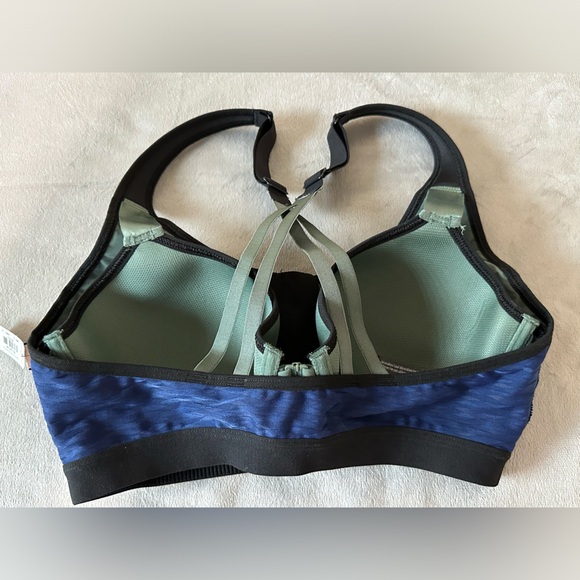 NWT - Knockout by Victoria’s Sport Bra - Picture 2 of 6